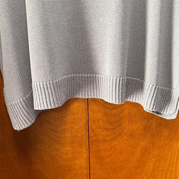 NWT Max Studio Gray Crew Neck Sweater - Picture 6 of 7